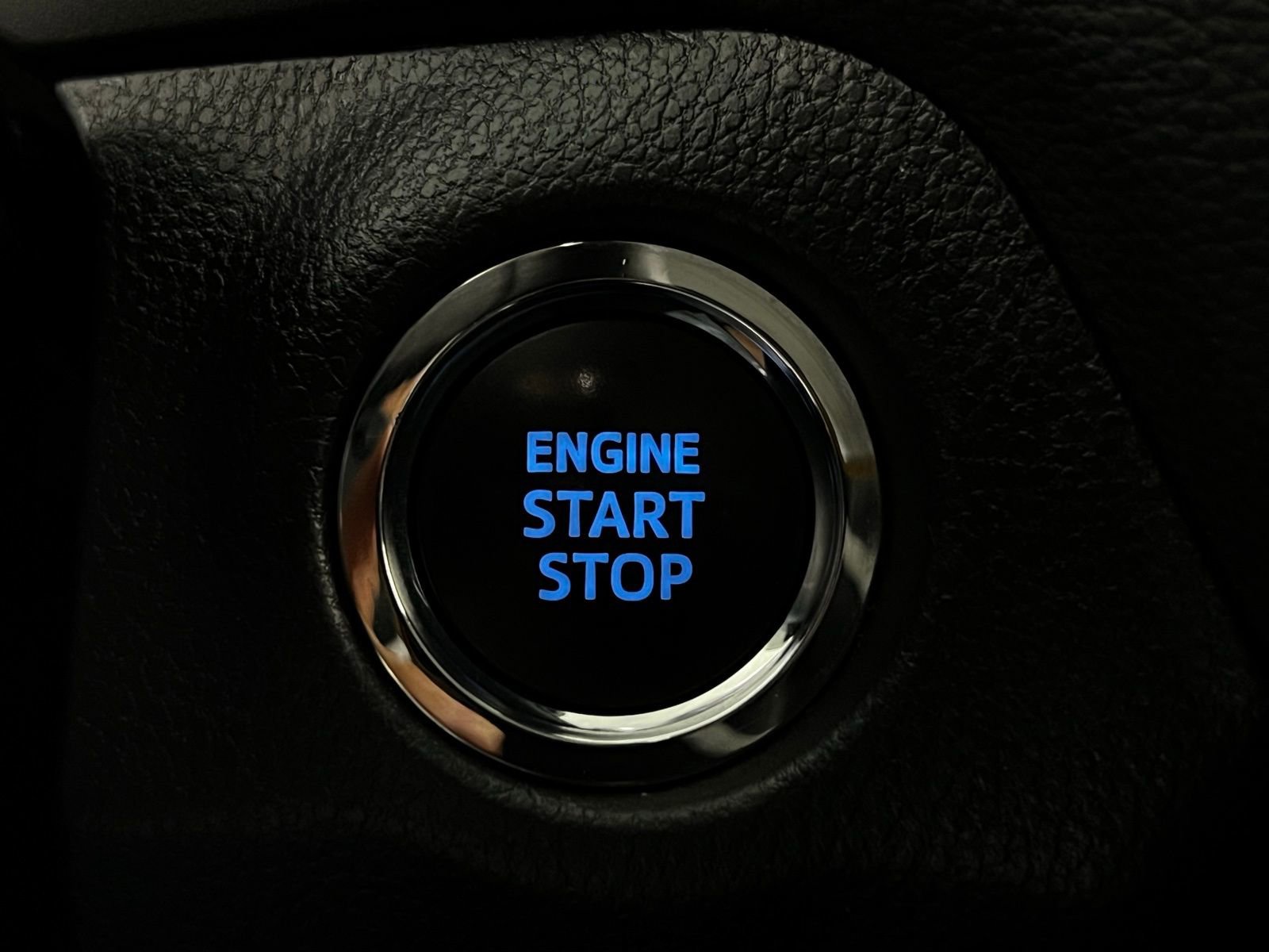 Certified 2022 Toyota RAV4 XLE w/ Convenience Package image 20