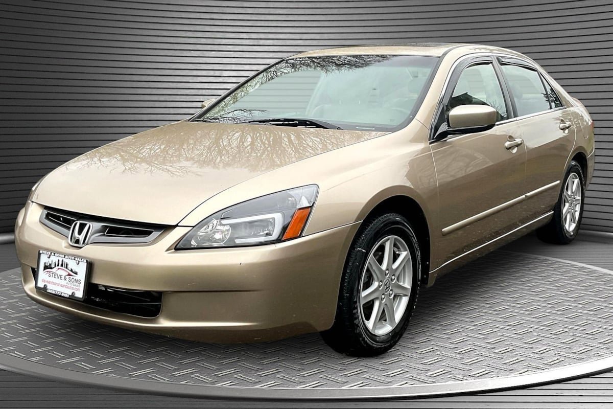 Used 2004 Honda Accord EX image 3