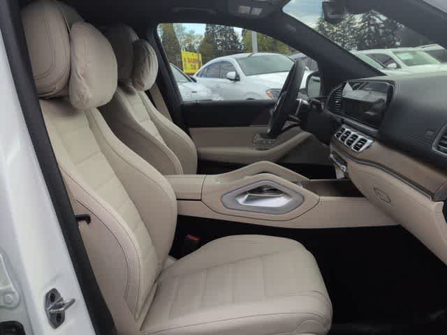 New 2026 Mercedes-Benz GLS 580 4MATIC image 23