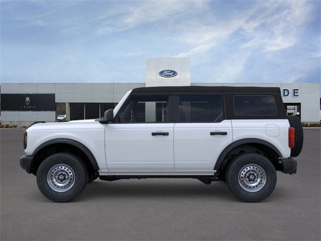 New 2025 Ford Bronco 4-Door image 3