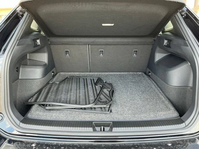 Certified 2025 Volkswagen Tiguan SEL R-Line AWD/4WD image 20