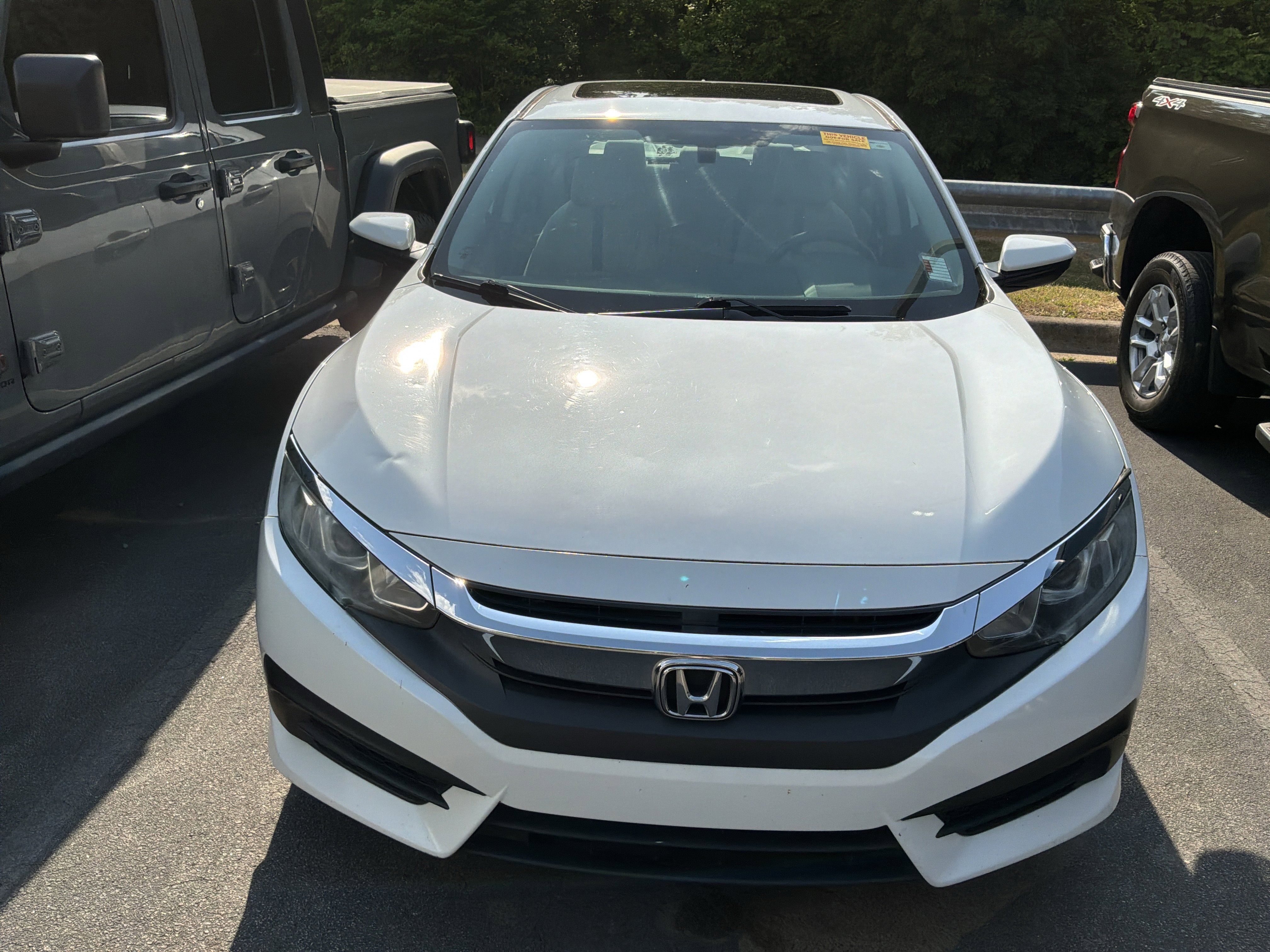Used 2018 Honda Civic EX image 3