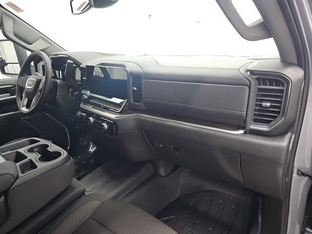 New 2026 GMC Sierra 2500 SLE w/ SLE Value Package; image 11