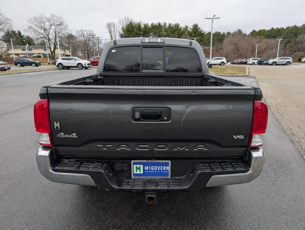 Used 2017 Toyota Tacoma SR5 w/ Tow Package image 4