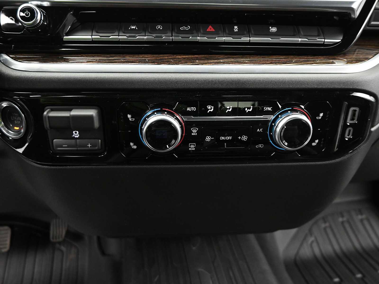 New 2026 GMC Sierra 1500 Elevation w/ Elevation Select Package image 18