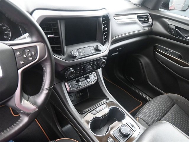 Used 2022 GMC Acadia AT4 image 31