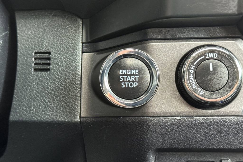 Used 2021 Toyota Tacoma TRD Off-Road w/ TRD Premium Off Road Package AWD/4WD image 23