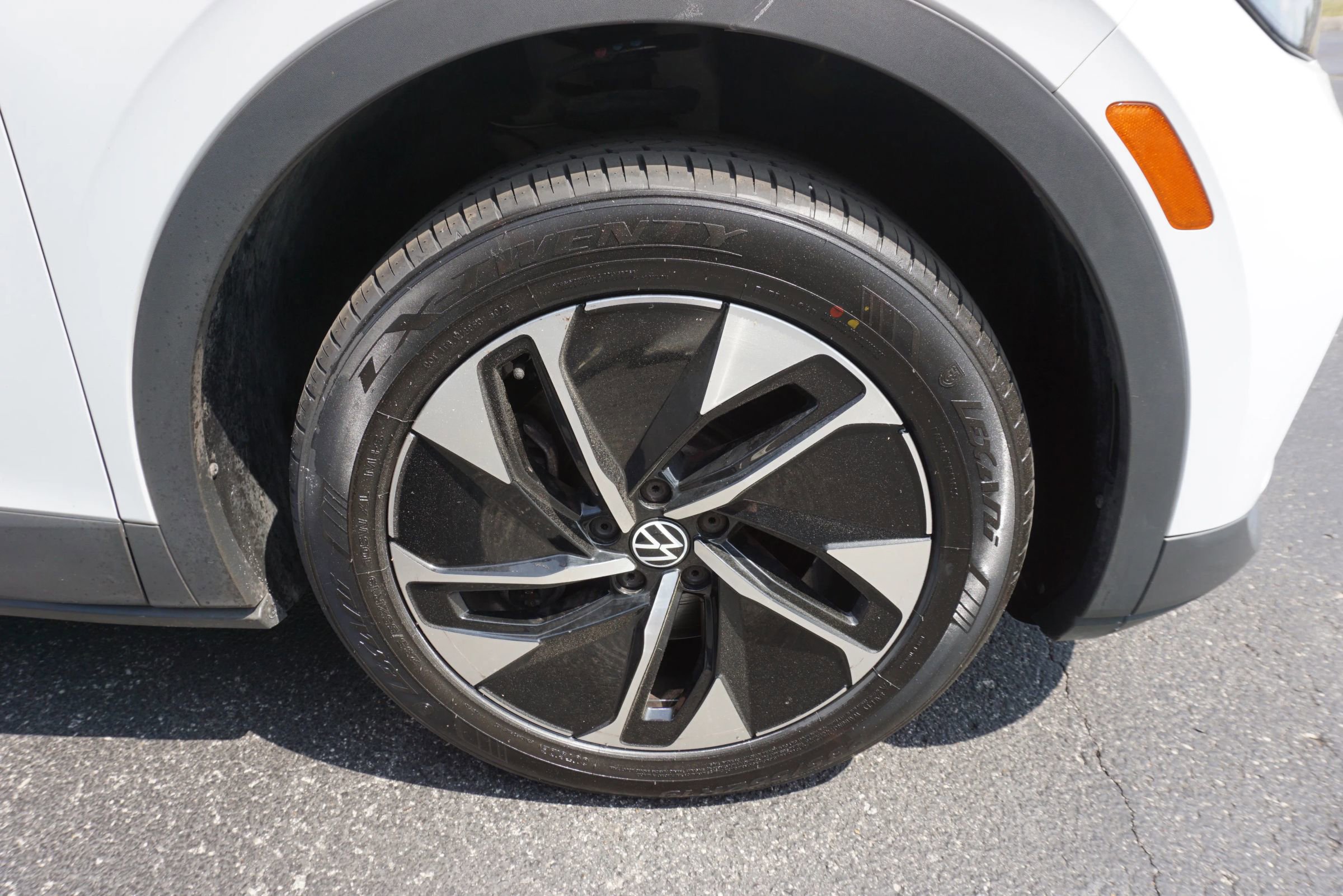 Used 2021 Volkswagen ID.4 Pro AWD/4WD image 36