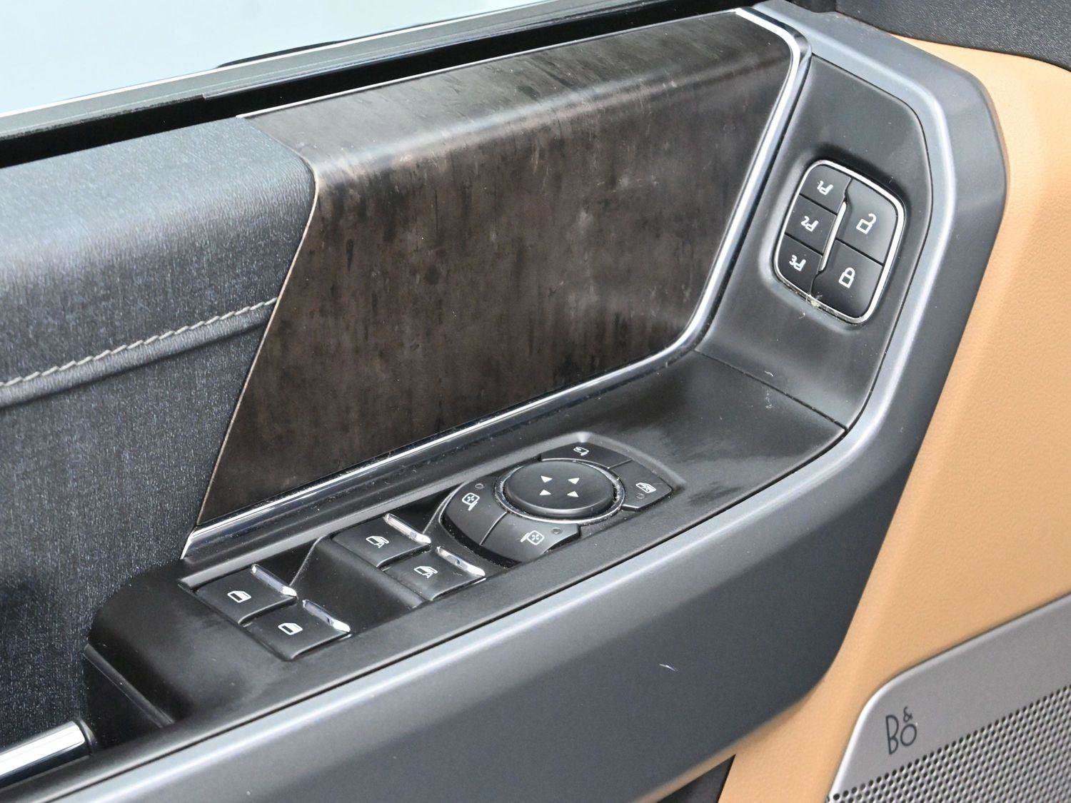 Used 2022 Ford F150 Lariat w/ Equipment Group 502A High image 12