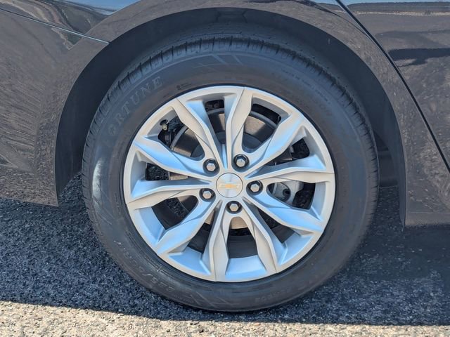 Used 2023 Chevrolet Malibu LT image 9