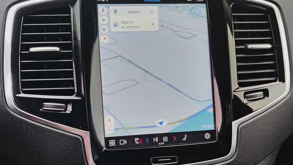 Certified 2023 Volvo XC90 B5 Plus w/ Protection Package Premier image 20