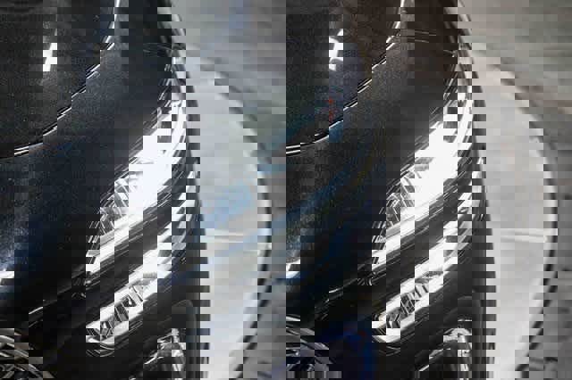 Used 2023 Genesis G70 3.3T image 7