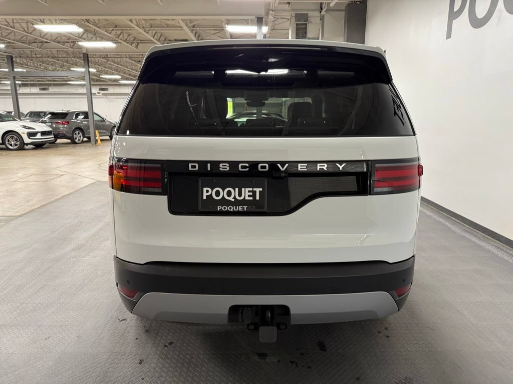 Used 2024 Land Rover Discovery S AWD/4WD image 5