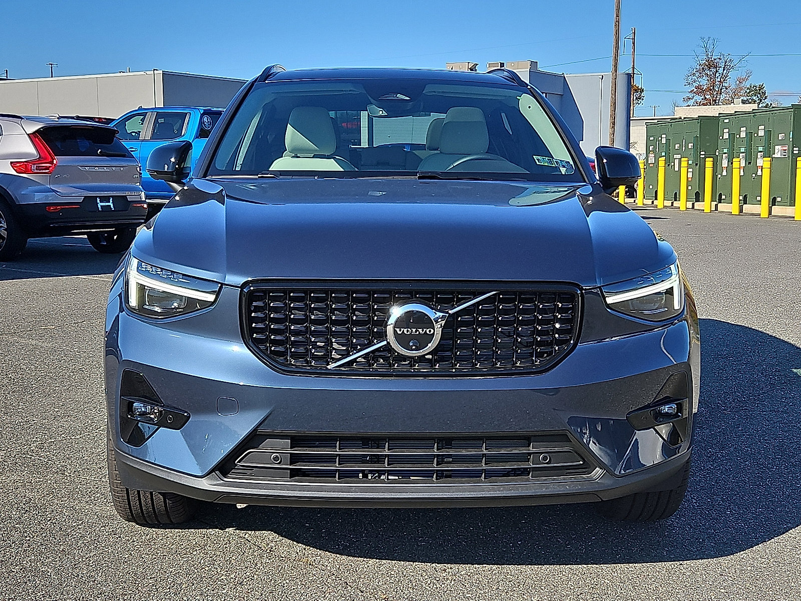 New 2026 Volvo XC40 B5 Ultra w/ Protection Package Premier AWD/4WD image 2