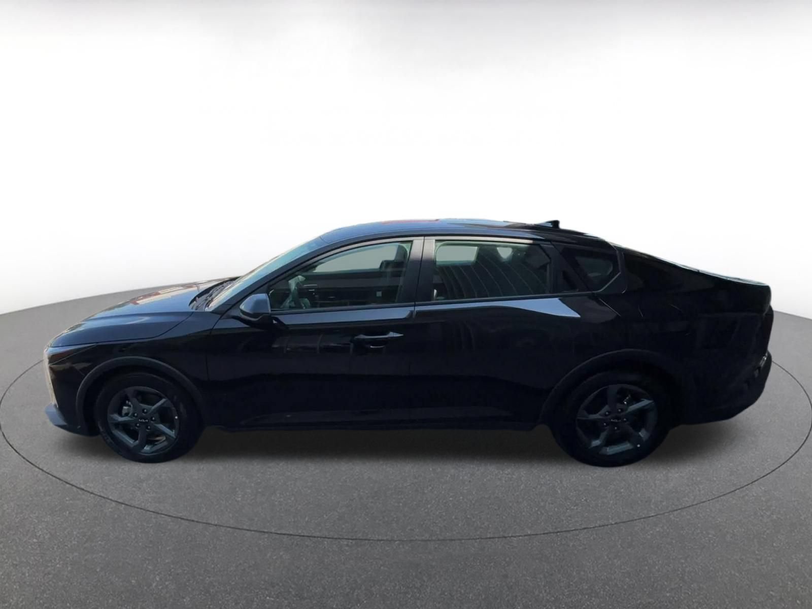 Used 2026 Kia K4 FWD image 8