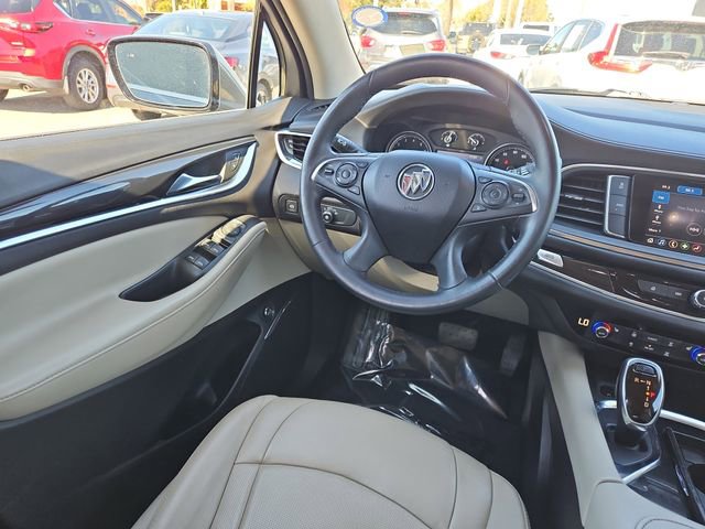 Used 2021 Buick Enclave Essence image 10