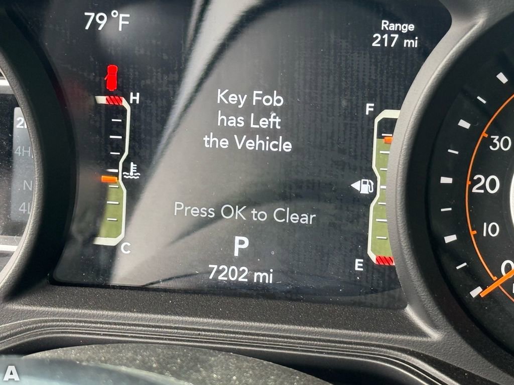 Used 2025 Jeep Wrangler Willys image 19