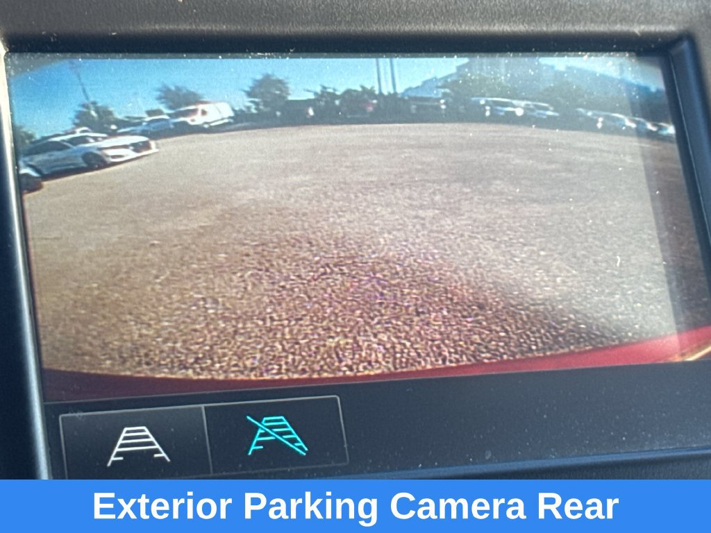 Used 2018 Chevrolet Equinox LT FWD image 22
