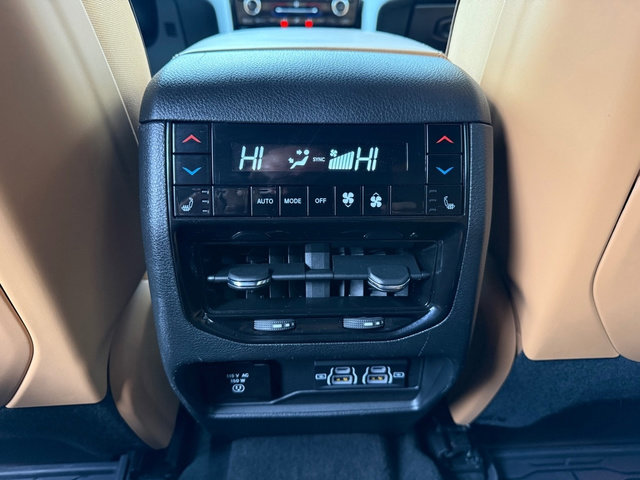 Used 2023 Jeep Grand Cherokee L Summit w/ Advanced Protech Group IV image 19