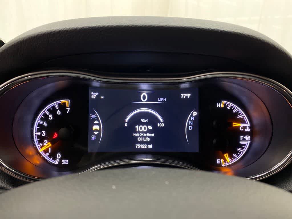 Used 2021 Jeep Grand Cherokee Laredo w/ Security & Convenience Group AWD/4WD image 25