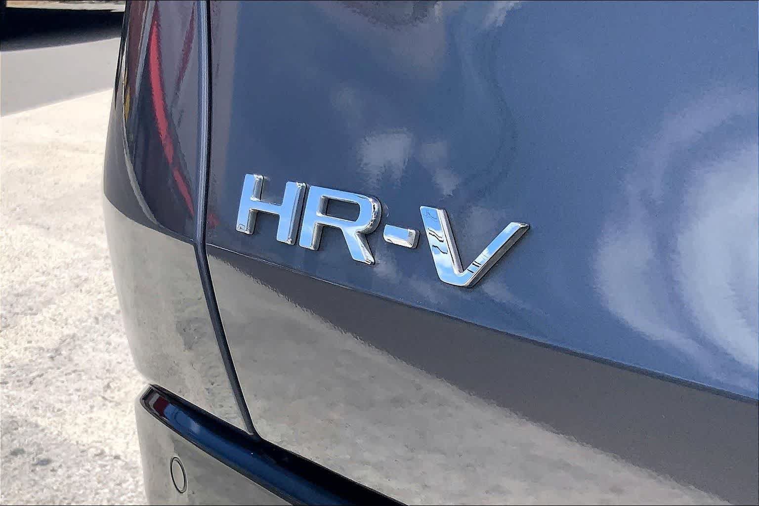 Used 2025 Honda HR-V EX-L image 7