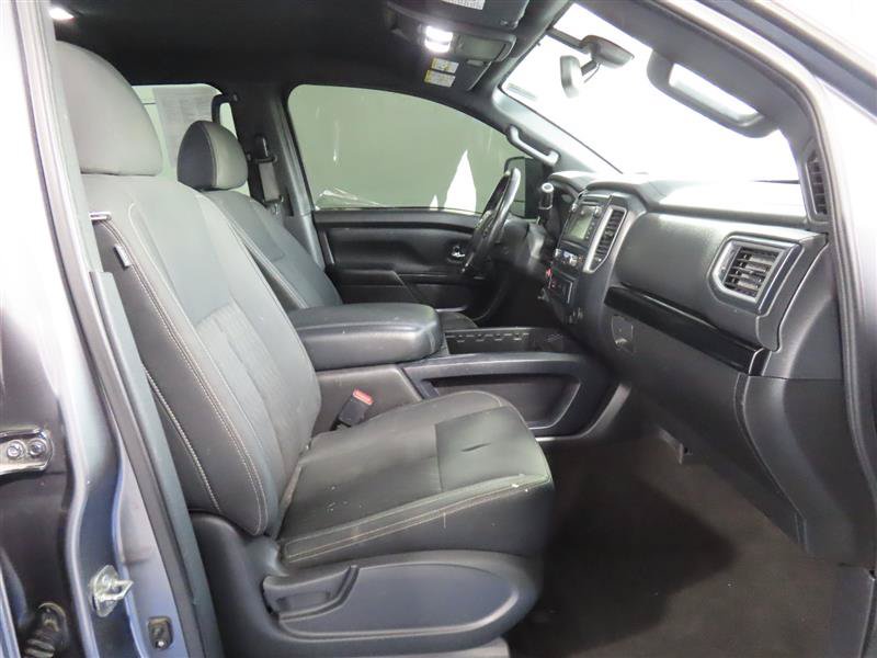 Used 2019 Nissan Titan SV w/ SV Convenience Package AWD/4WD image 37