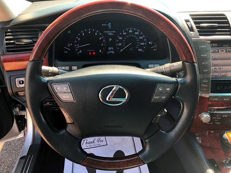 Used 2011 Lexus LS 460 AWD w/ Luxury Value Edition image 17