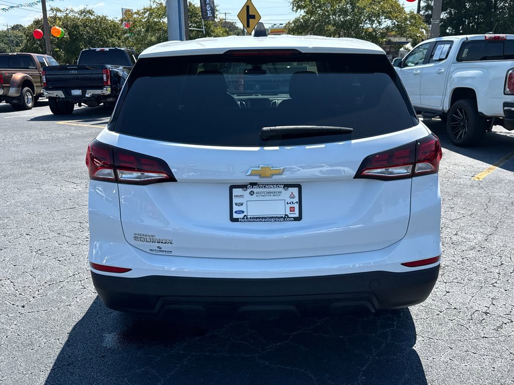Used 2023 Chevrolet Equinox LS w/ LS Convenience Package image 4