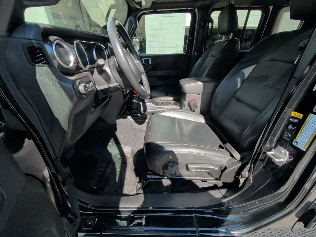 Used 2022 Jeep Wrangler Unlimited Sahara image 13