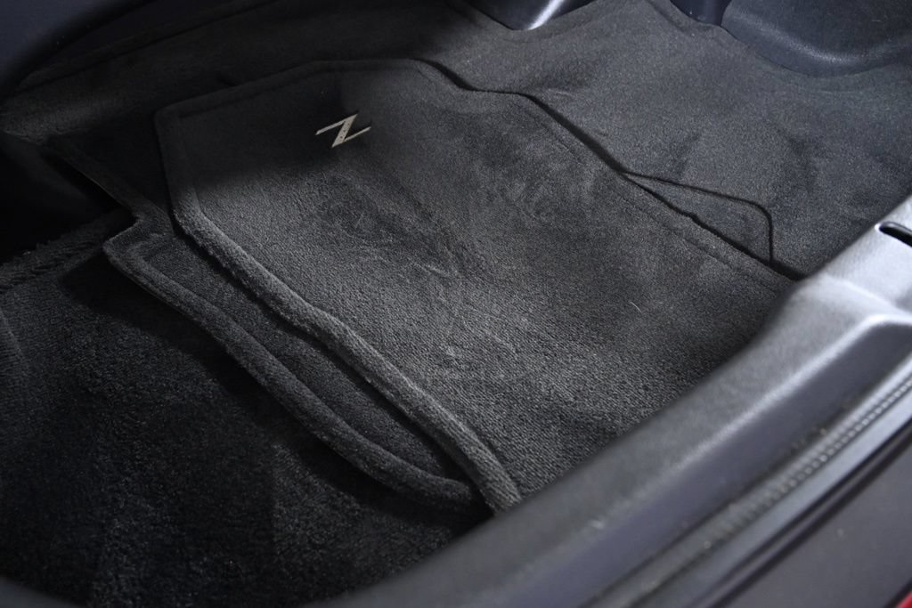 Used 2005 Nissan 350Z Touring w/ (N93) Cargo Convenience Pkg RWD image 37