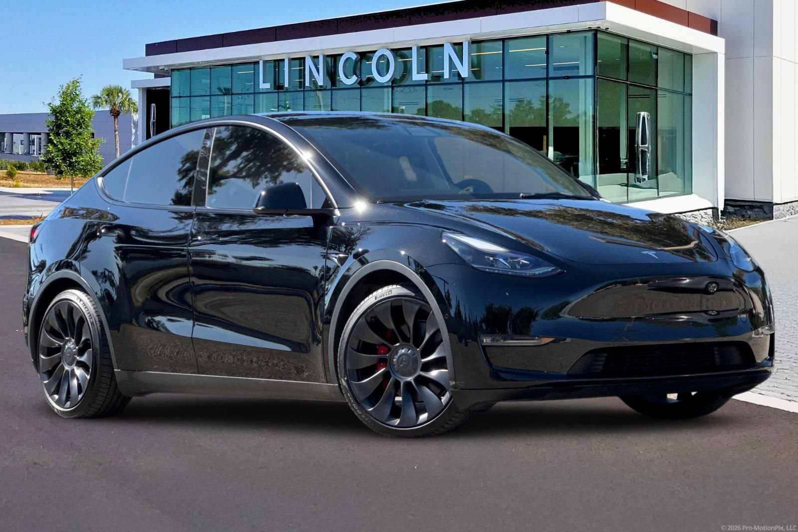 Used 2022 Tesla Model Y Performance image 2