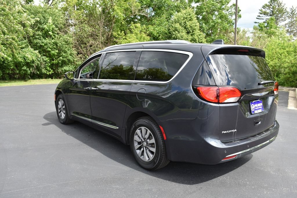 Used 2019 Chrysler Pacifica Touring-L Plus FWD image 7