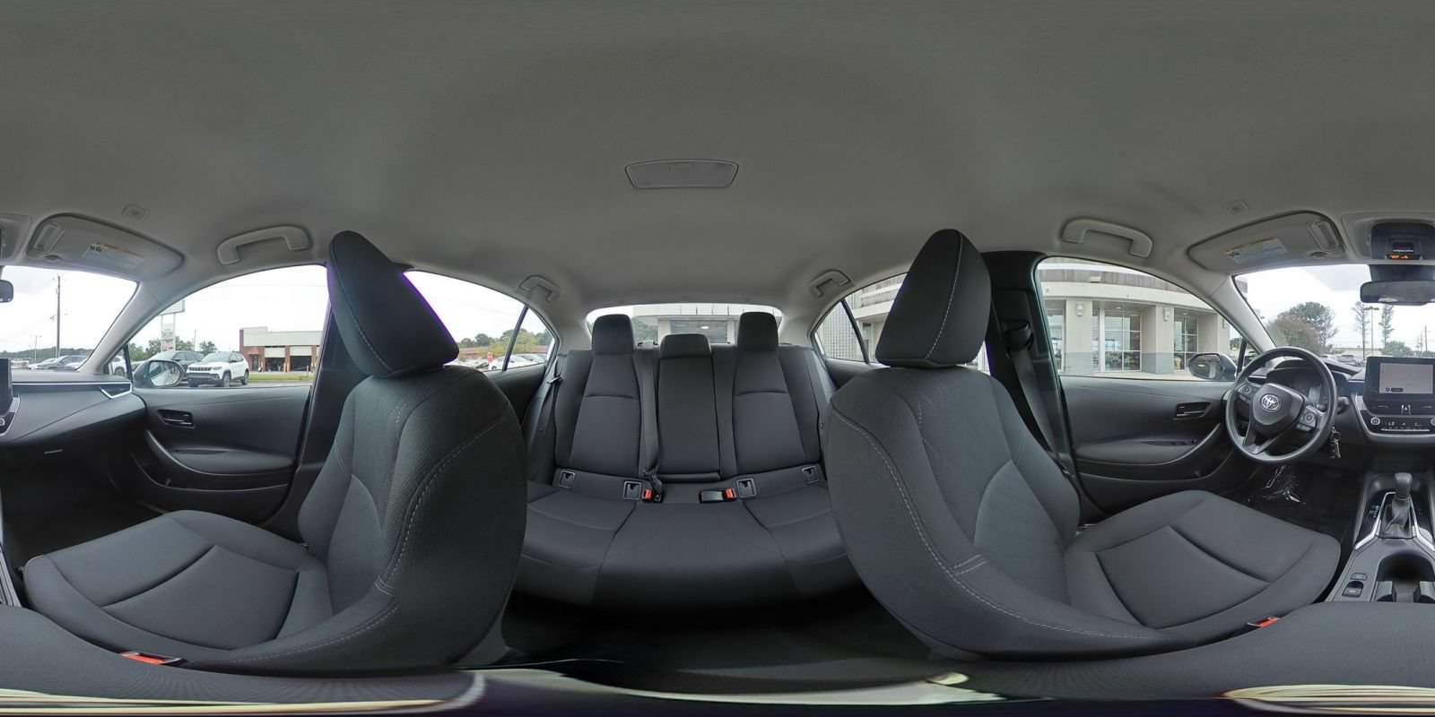 Used 2025 Toyota Corolla LE FWD image 40
