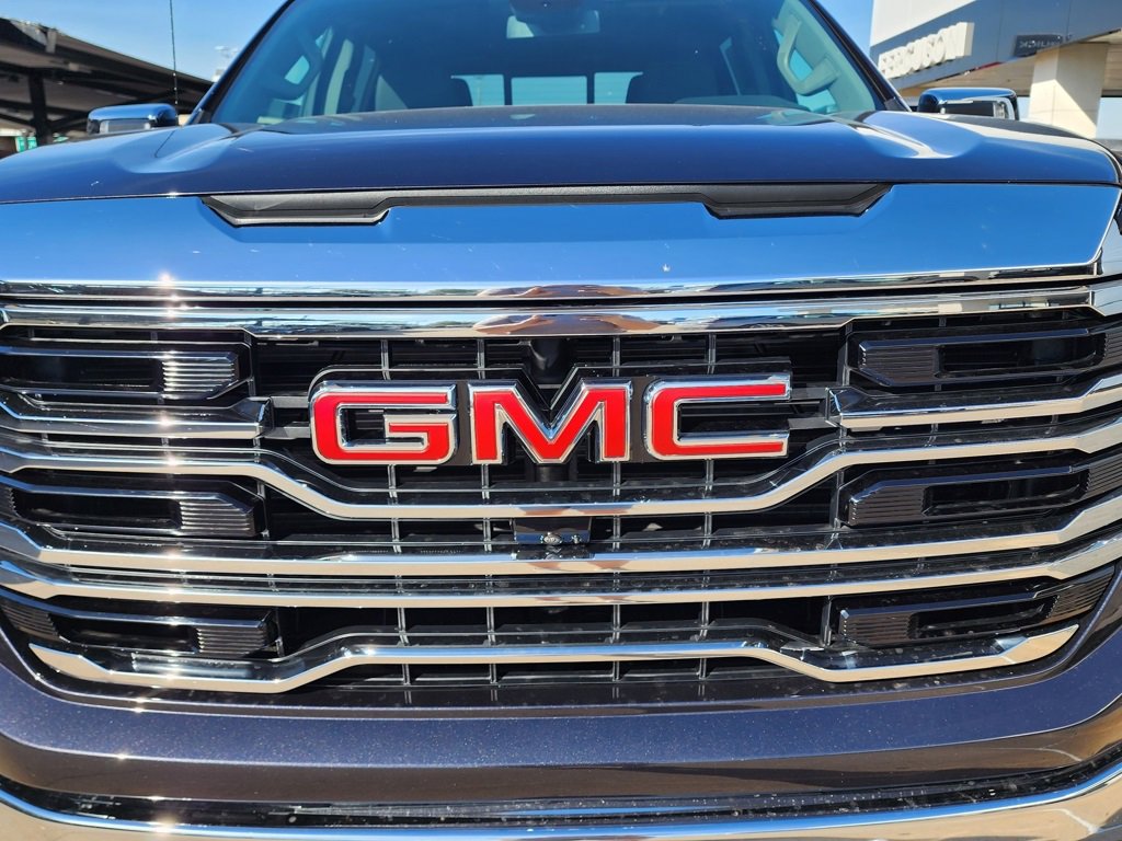 New 2026 GMC Sierra 1500 SLT image 10