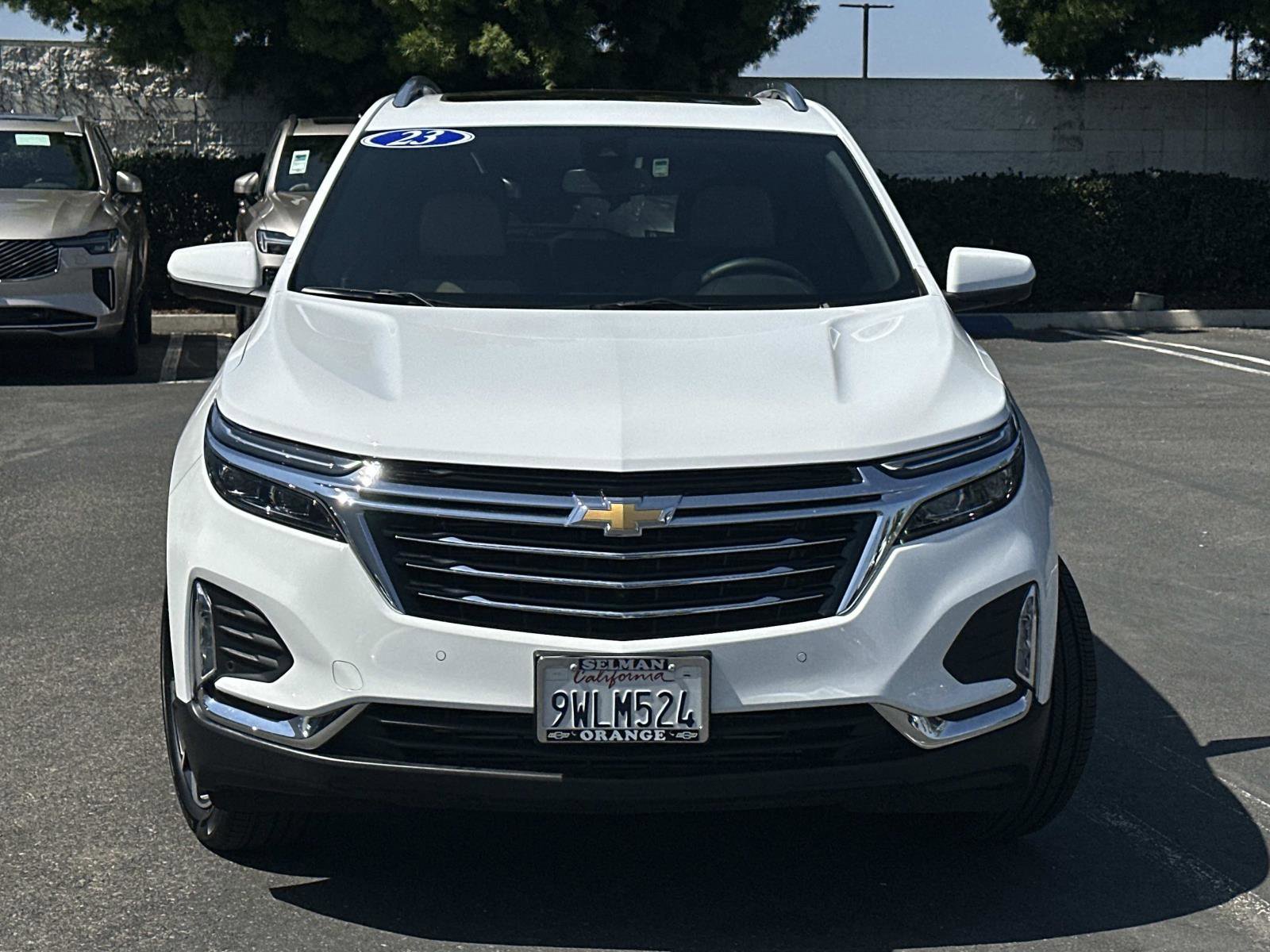 Used 2023 Chevrolet Equinox Premier image 2