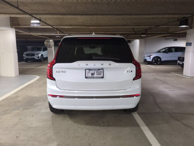 New 2026 Volvo XC90 B6 Ultra w/ Protection Package AWD/4WD image 4