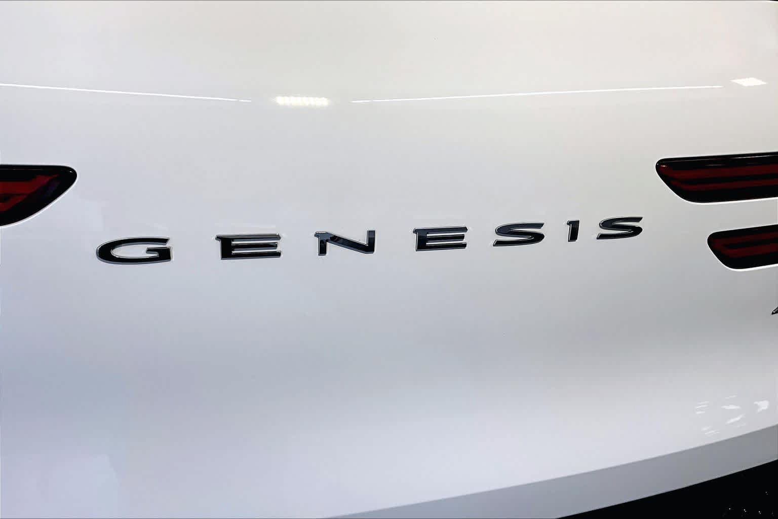 Used 2024 Genesis GV70 3.5T Sport w/ Sport Prestige Package AWD/4WD image 33