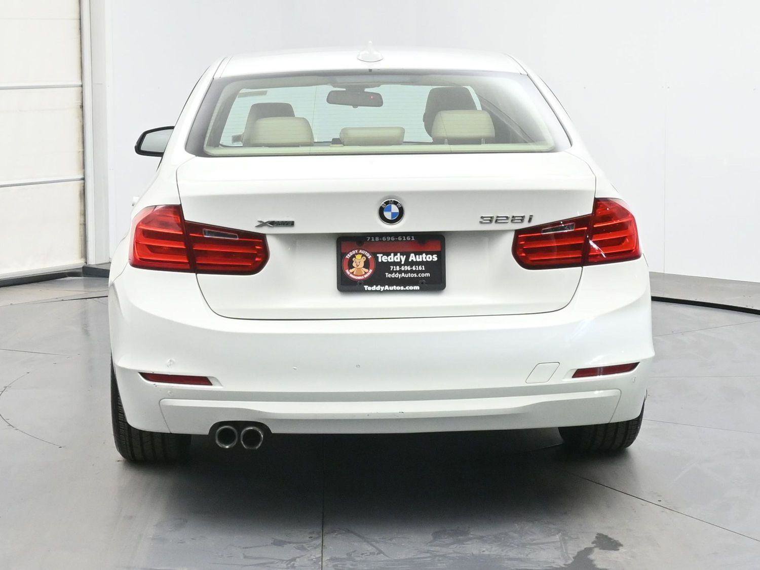Used 2014 BMW 328i xDrive Sedan AWD/4WD image 26