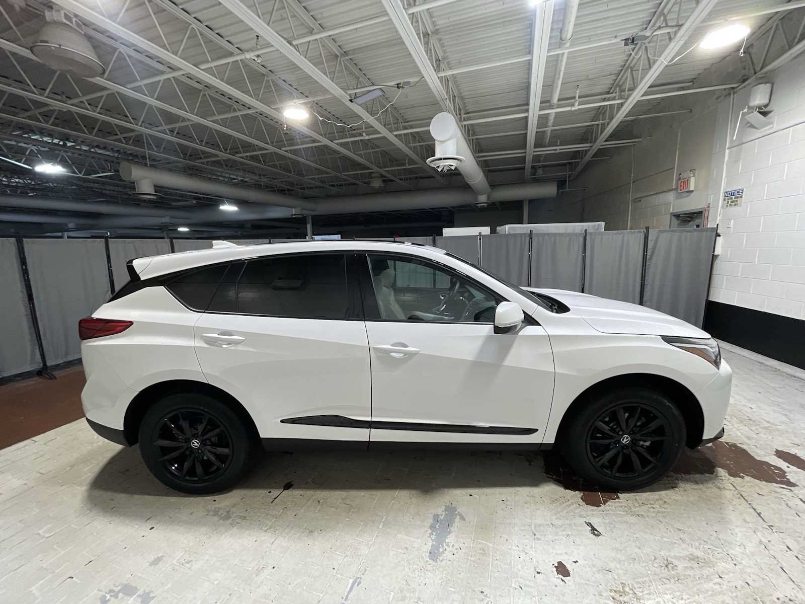 Certified 2026 Acura RDX SH-AWD image 27