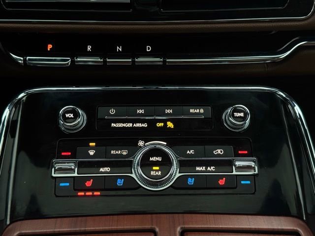 Used 2022 Lincoln Navigator Reserve image 39