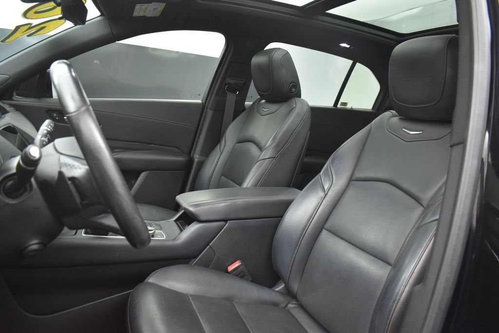 Used 2020 Cadillac XT4 Sport AWD/4WD image 11