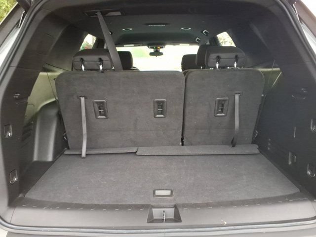 Used 2023 Chevrolet Traverse LT AWD/4WD image 30