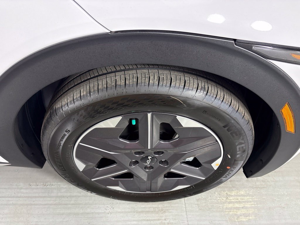 New 2026 Kia EV6 Light RWD image 11