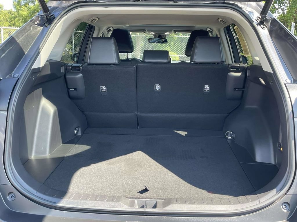 Used 2023 Toyota RAV4 XLE Premium FWD image 12