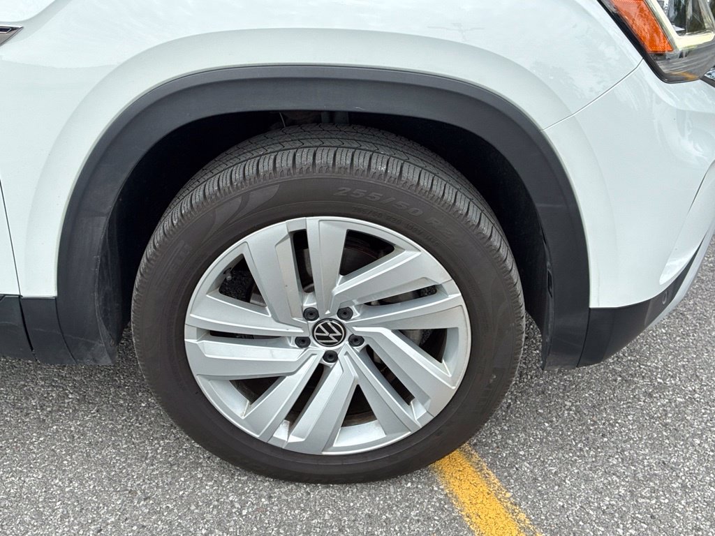 Used 2020 Volkswagen Atlas Cross Sport SE w/ Panoramic Sunroof Package AWD/4WD image 43