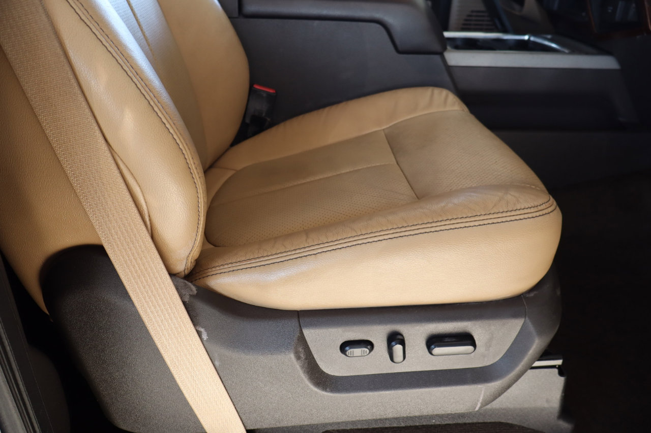 Used 2013 Ford F350 Lariat w/ FX4 Off Road Pkg image 38