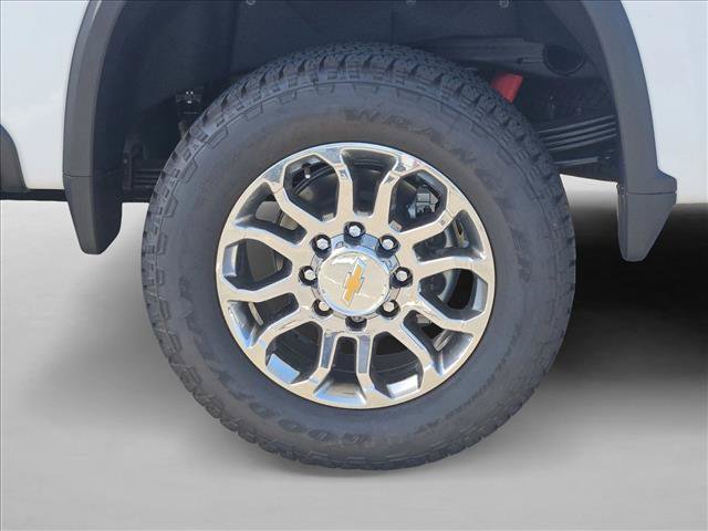 New 2026 Chevrolet Silverado 2500 LTZ w/ LTZ Premium Package AWD/4WD image 10