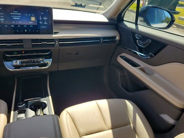 Certified 2023 Lincoln Corsair FWD image 21