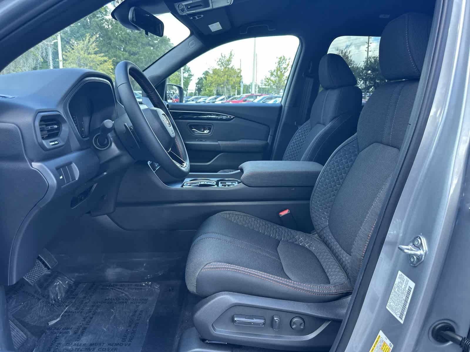 New 2026 Honda Pilot Sport image 13