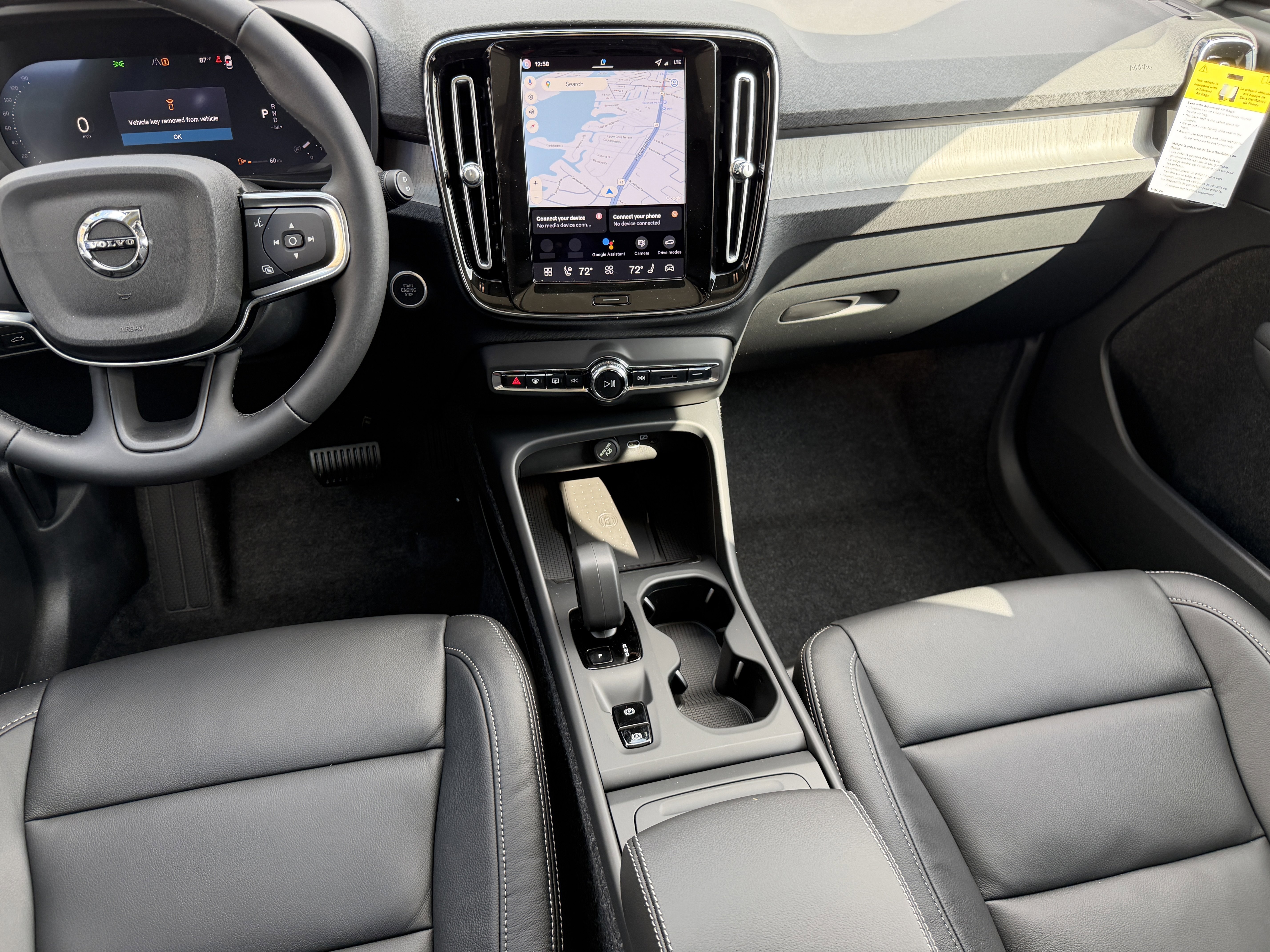 New 2026 Volvo XC40 B5 Core w/ Protection Package image 17